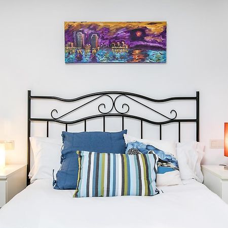 Apartamento Baba L'Hospitalet de Llobregat Exteriör bild