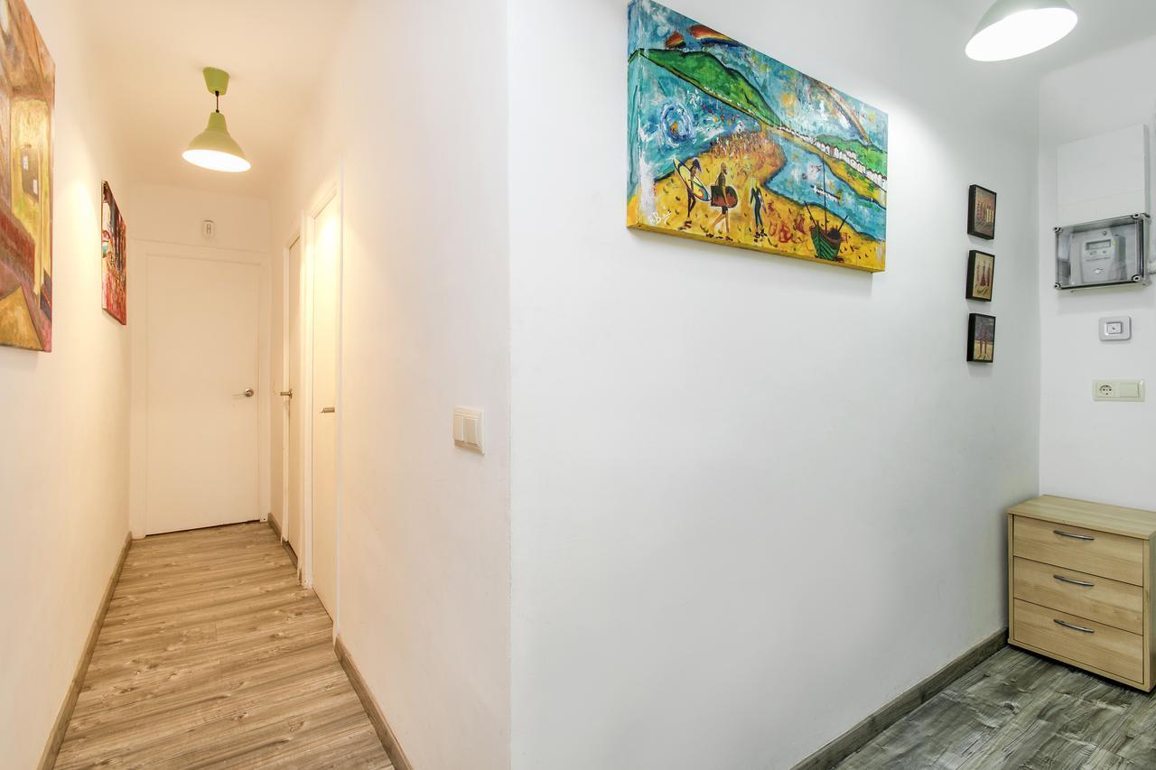 Apartamento Baba L'Hospitalet de Llobregat Exteriör bild