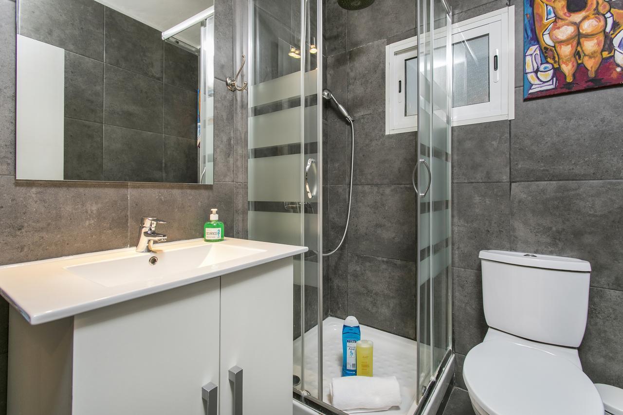Apartamento Baba L'Hospitalet de Llobregat Exteriör bild